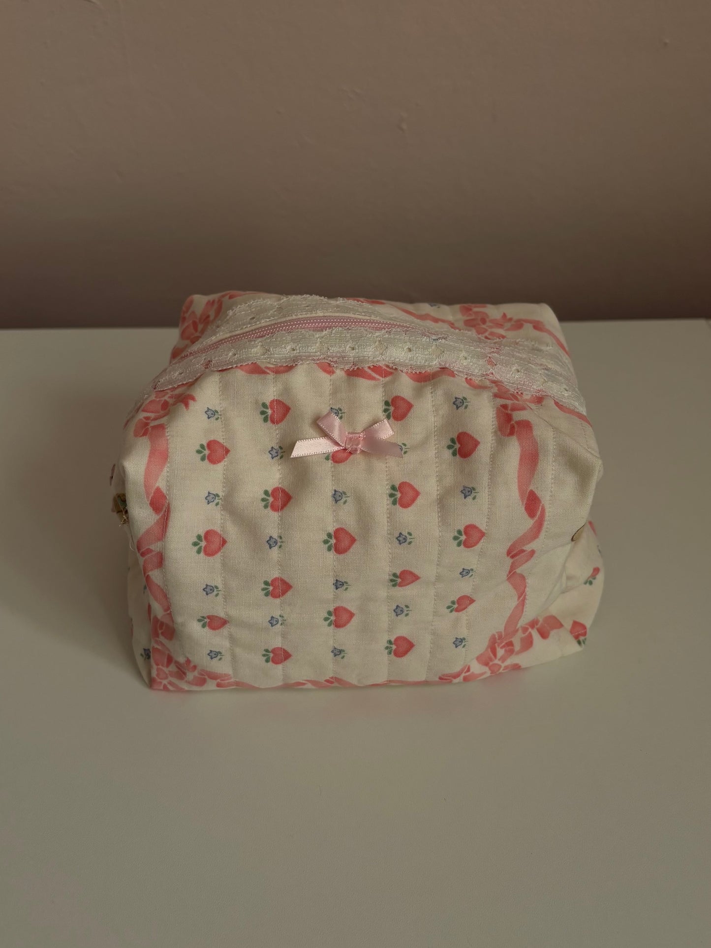 teddy kiss makeup bag