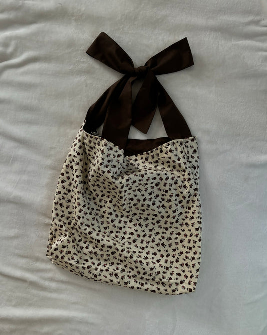 “cream & coffee” bow bag